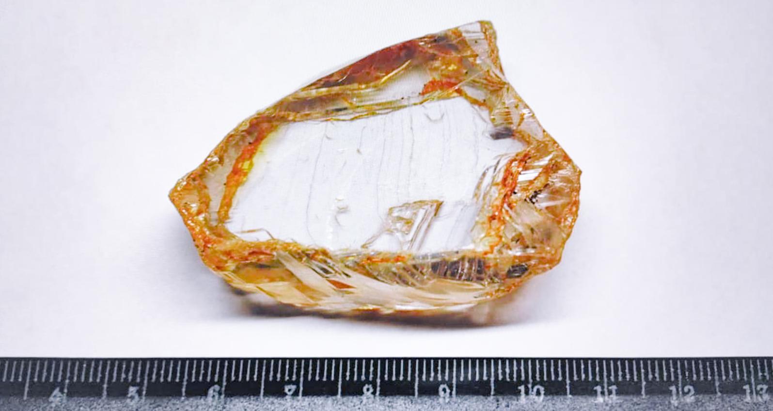 A large diamond weighing 390.7 carats was extracted on the X-ray luminescent equipment of Bourevestnik, JSC