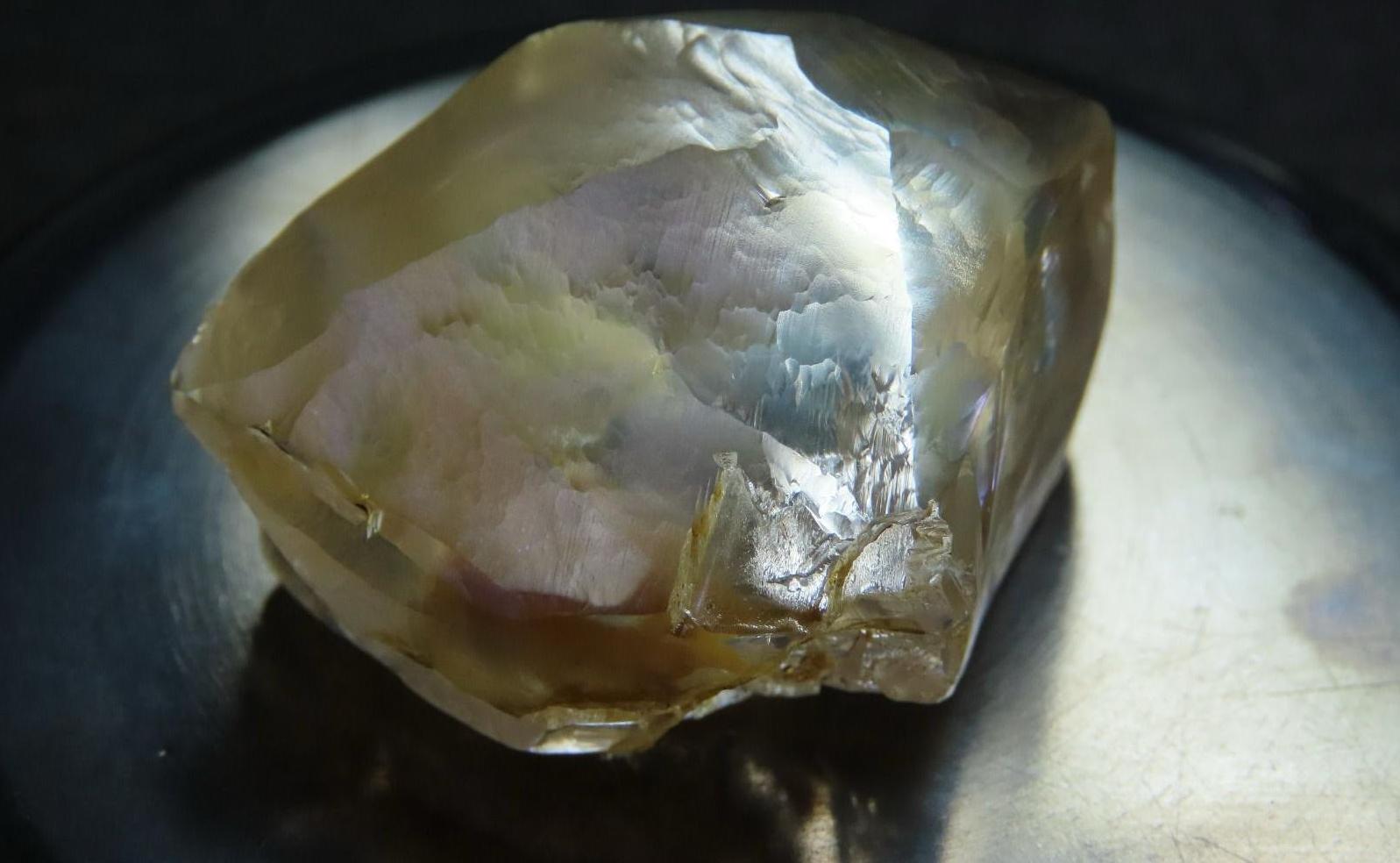 260-carat diamond recovered by separator LS-OD-50-03N at the Ebelyakh mine