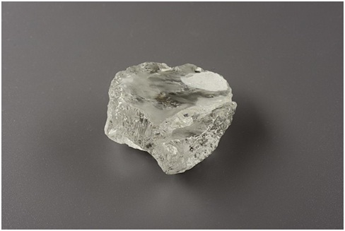 ALROSA mined a large diamond at the Nyurbinskaya alluvial deposit